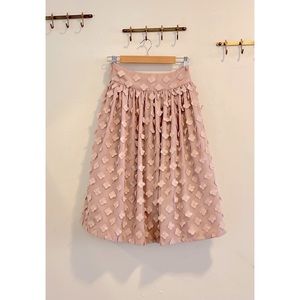 Midi pink waist skirt with floral decorative